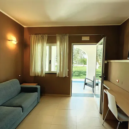 Archimede Aparthotel *